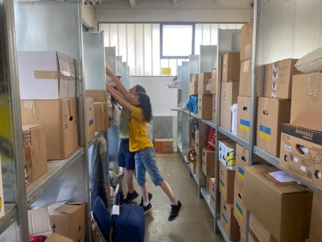 Das Spendenlager im alten Postareal in Lahr füllt sich (Foto: Sebastian Bargon)