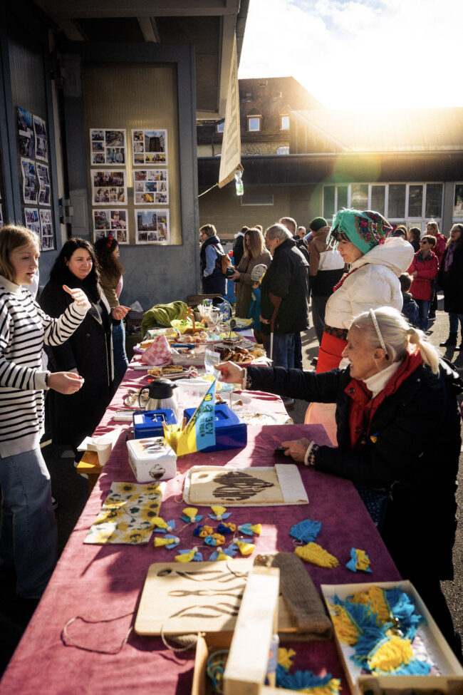 Auch im vergangenen Jahr kamen zahlreiche Spender um ihre Solidarität mit der Ukraine zu zeigen (Foto: Alexander Bürger)